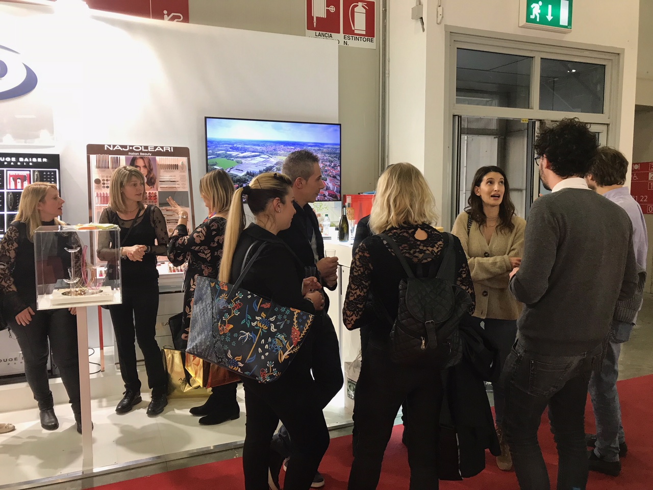 Gli espositori di Sarno Display al Cosmopack di Bologna